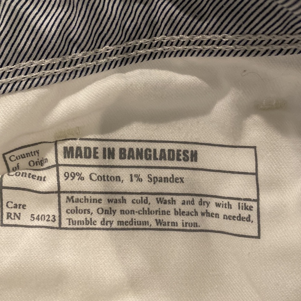 BANANA REPUBLIC WHITE SKINNY CROP DENIMS - Picture 15 of 15